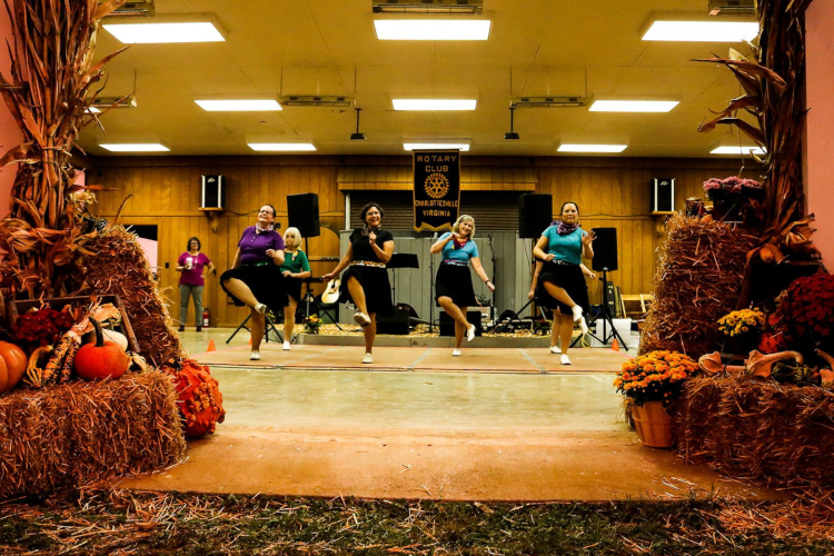 Krisan Marotta and the Skyline Country Cloggers